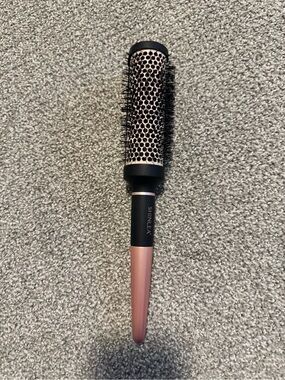 Shnlea Round Thermal Hair Brush
